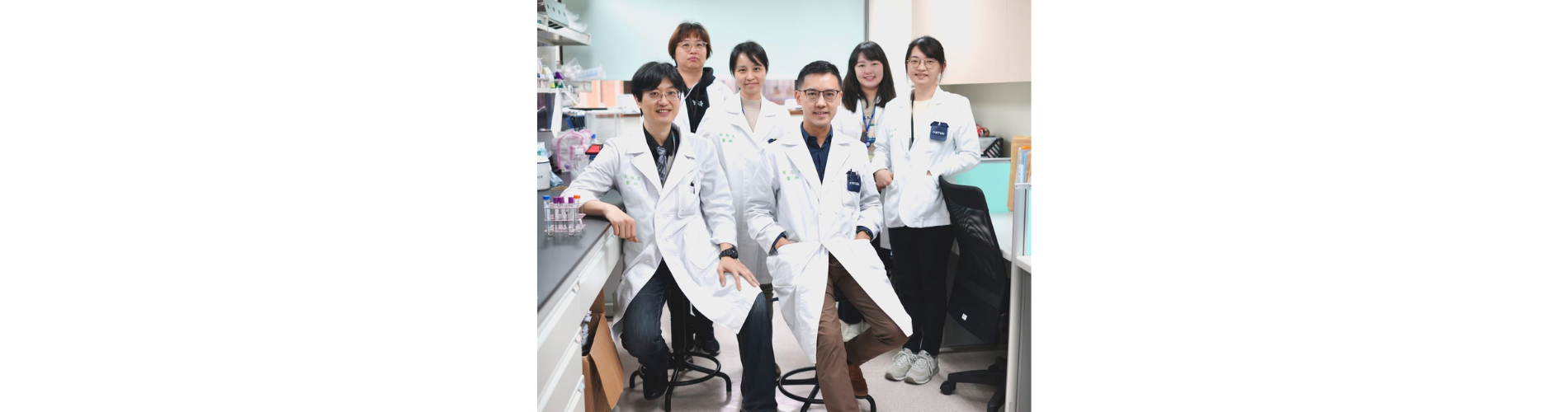 [另開新視窗]臺大醫院腦部小血管研究團隊