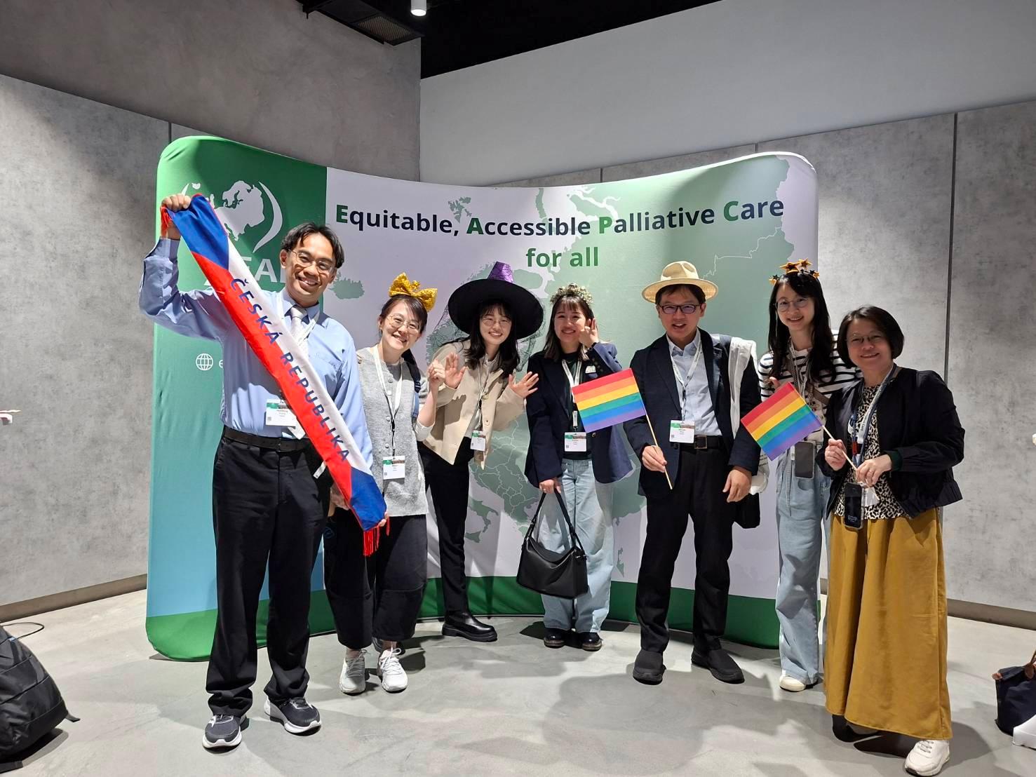 [Open Link in New Window]Our team members participated the 20th World Congress of the European Association for Palliative Care.