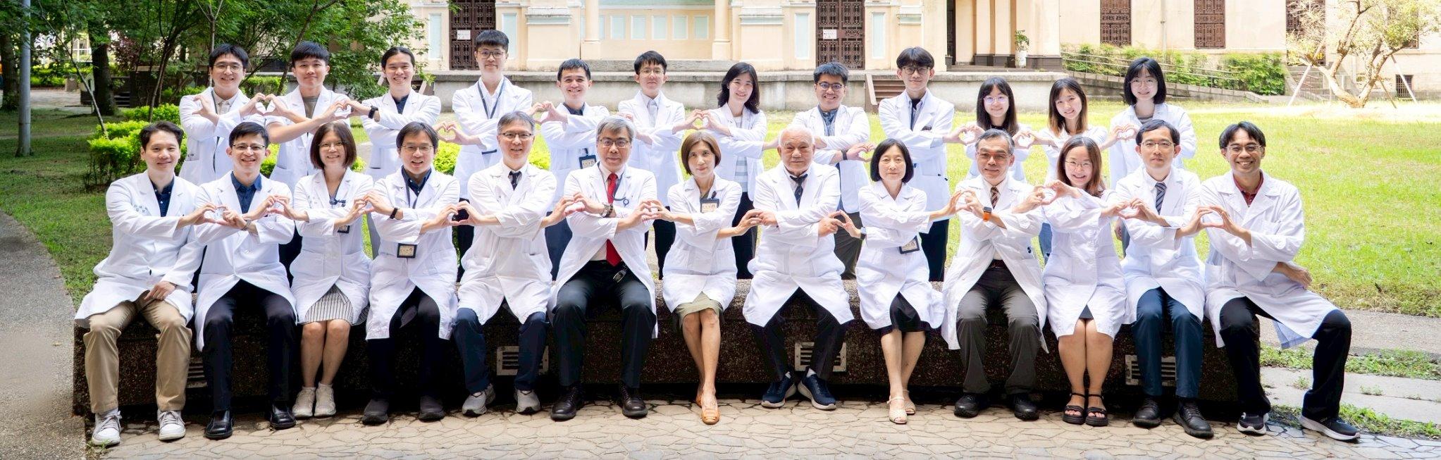 [另開新視窗]2026 結訓住院醫師合照