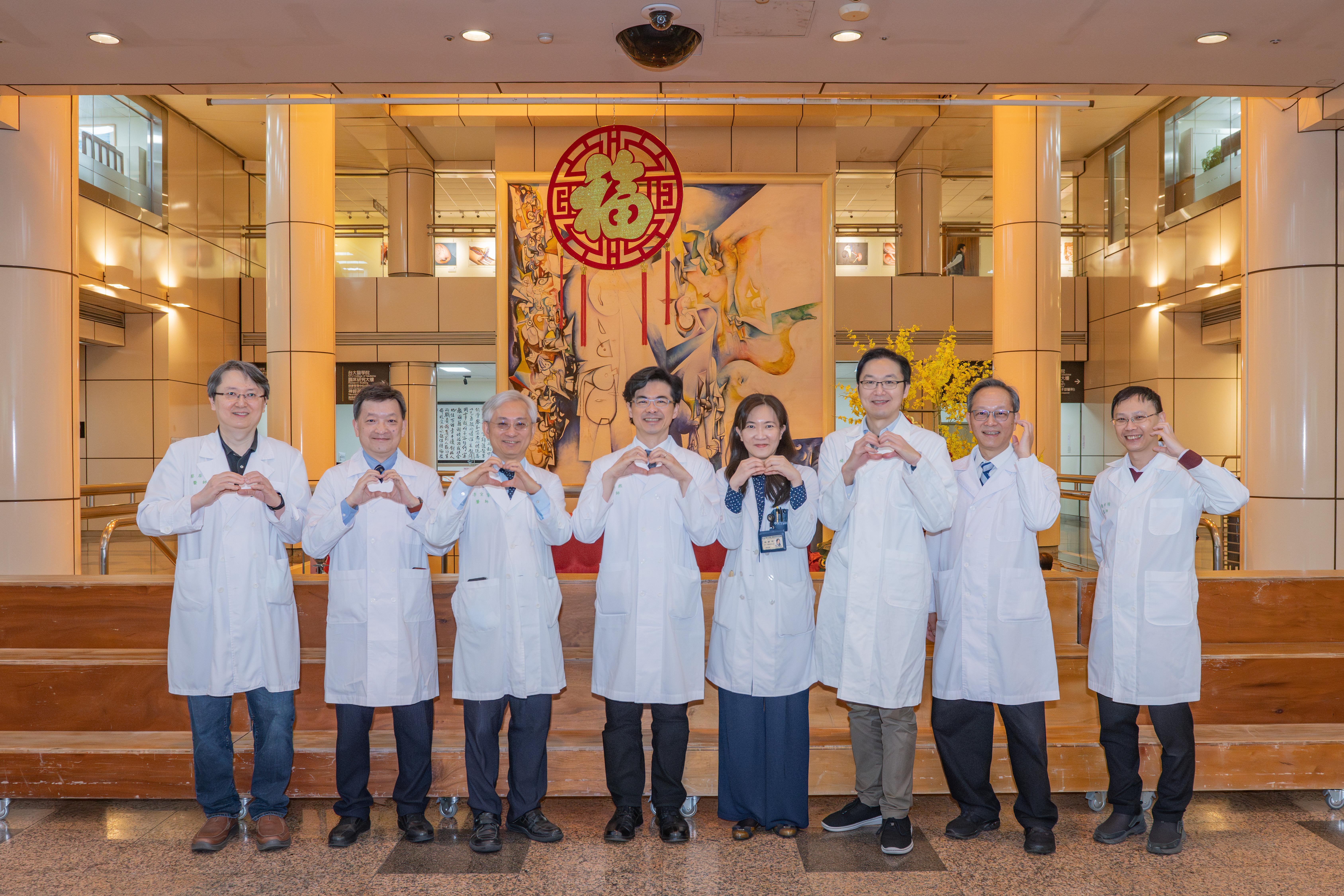 [另開新視窗]醫學研究部長官合影