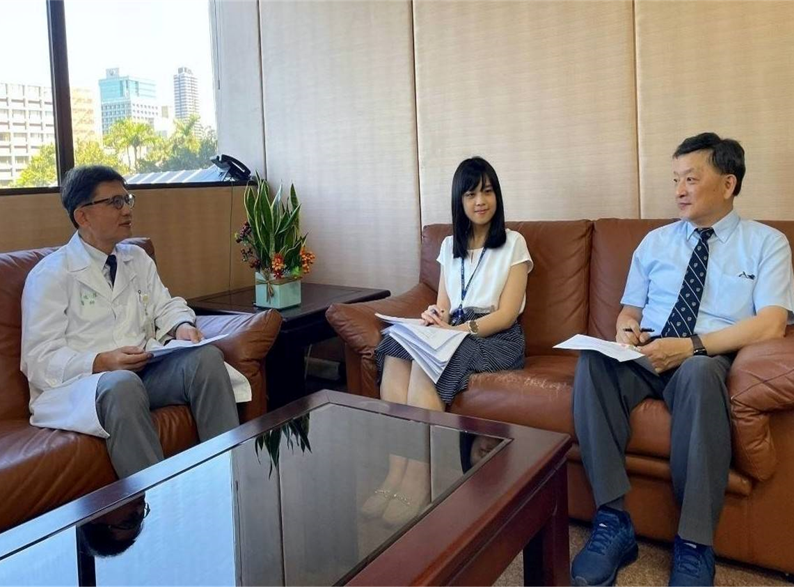 賴逸儒副院長與倫理中心專訪過程