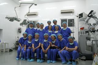 本院醫療團隊協助越德醫院完成越南首例成人活體肝臟移植