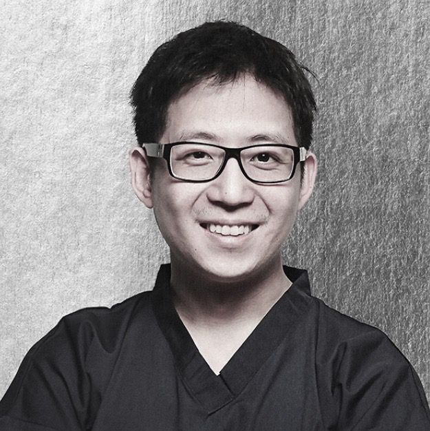 黃博浩​ 醫師​