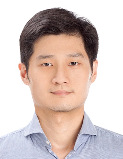 Dr. Lee, Chia-Che